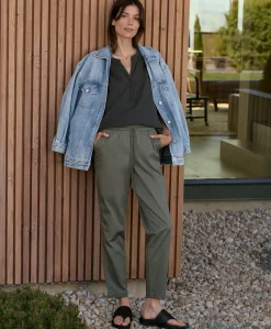 Organic Daily Twill Ultra-High Rise Tapered Pant