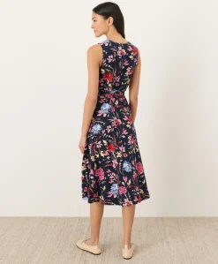Organic Fit & Flare Easy V-Neck Dress