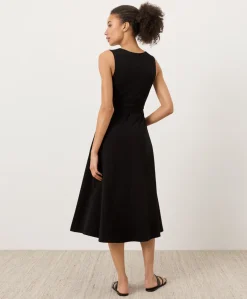 Organic Fit & Flare Easy V-Neck Dress