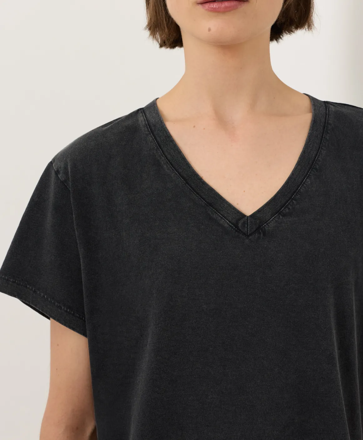 Organic Vintage Jersey V-Neck Tee