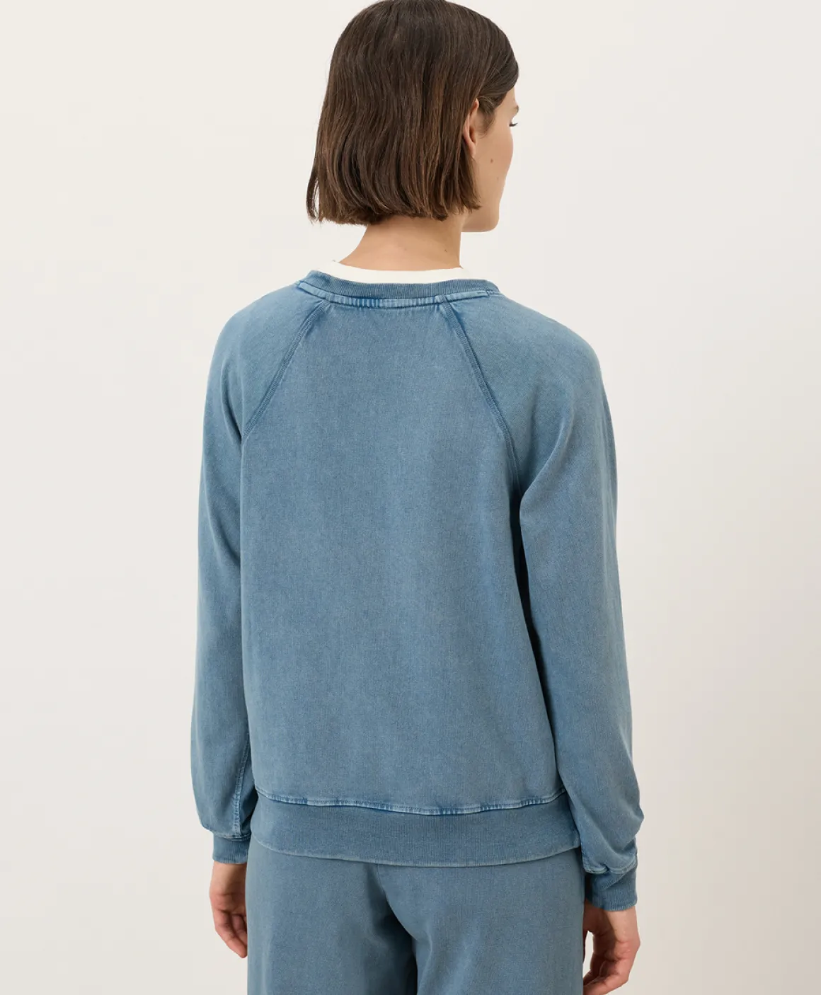 Organic Weekends Relaxed Raglan Sweatshirt