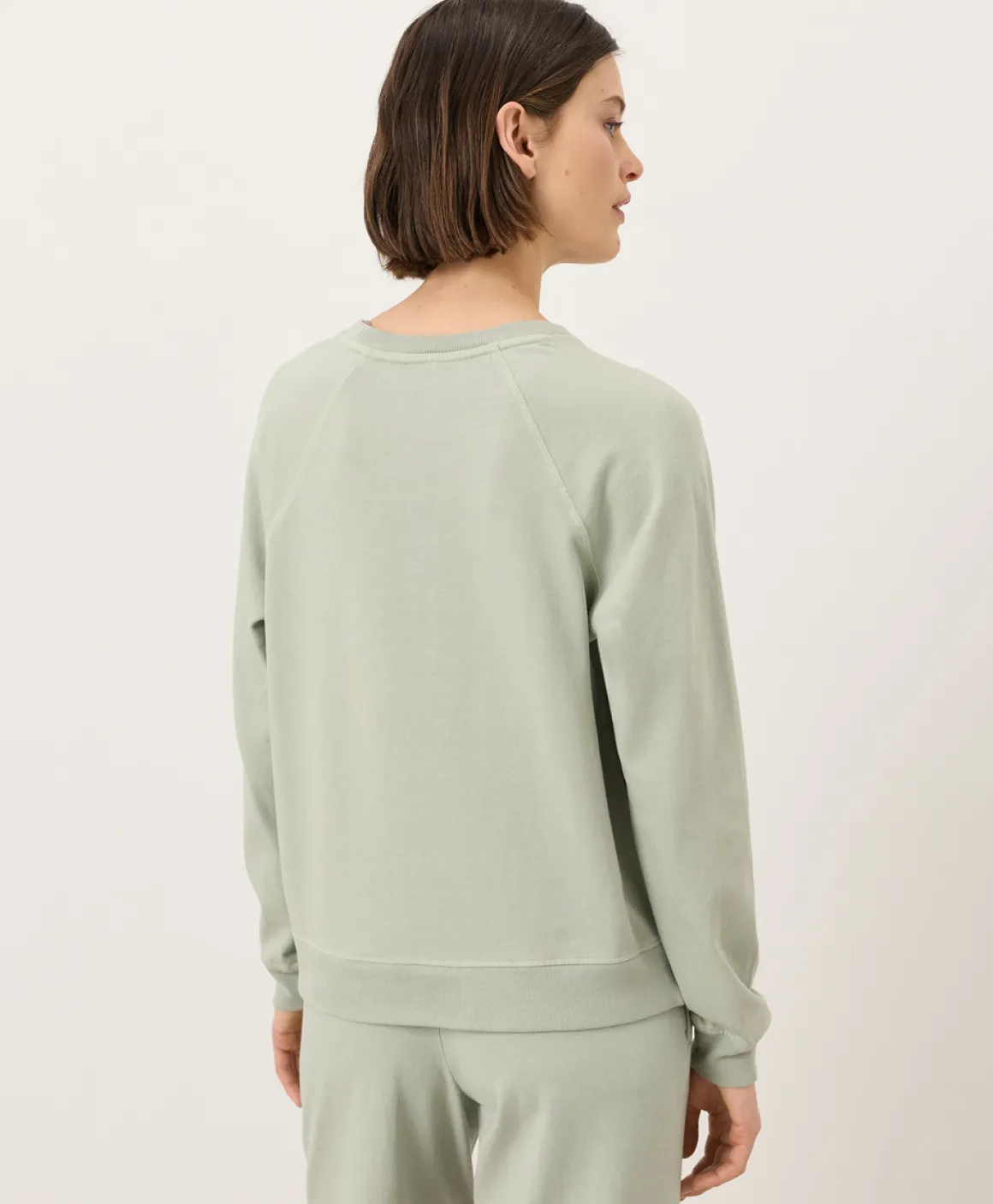 Organic Weekends Relaxed Raglan Sweatshirt